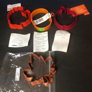 Vintage Hallmark Fall / Thanksgiving Cookie Cutter